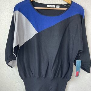 NWT Passport Women’s Top Size M